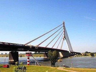 Foto einer Brücke