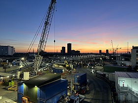 Skyline von London bei Nacht.