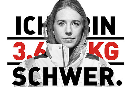 Foto von einer ZÜBLIN-Mitarbeiterin, die in die Kamera schaut und Teil der xkg-Kampagne ist.