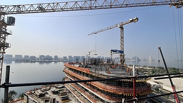 Blick auf die Baustelle Sea la vie in Abu Dhabi